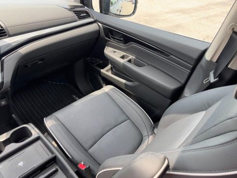 Used 2026 Honda Odyssey Elite image 16