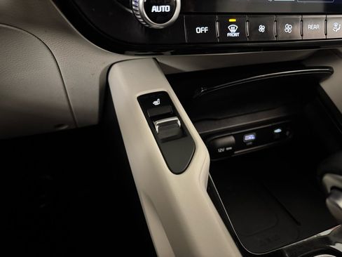 Used 2023 Kia Telluride S image 27