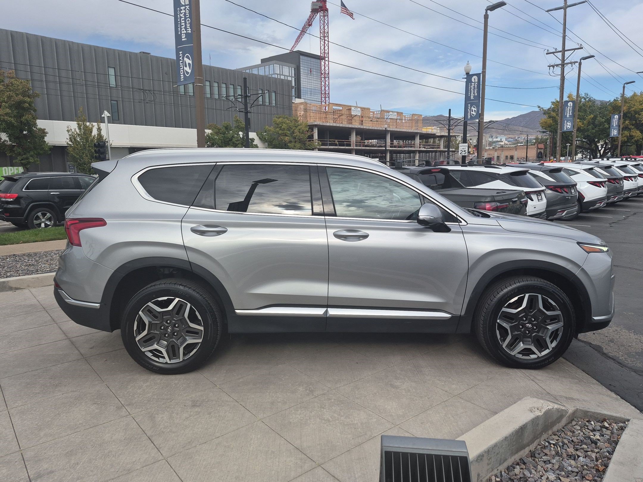 Certified 2023 Hyundai Santa Fe Limited AWD/4WD image 2