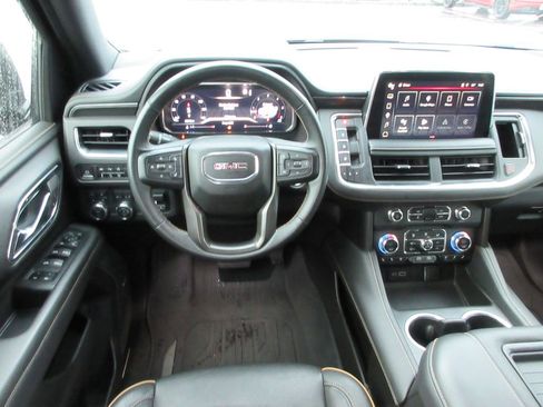 Certified 2023 GMC Yukon XL AT4 w/ AT4 Premium Plus Package image 17