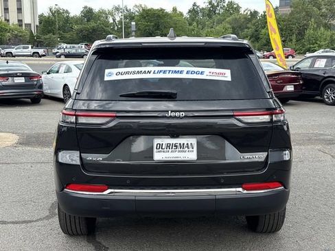 Certified 2023 Jeep Grand Cherokee Limited AWD/4WD image 4