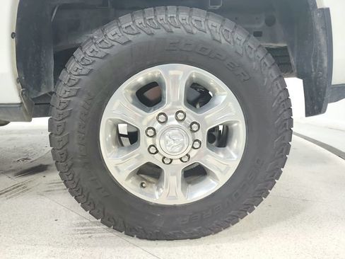 Used 2024 RAM 2500 Big Horn AWD/4WD image 13