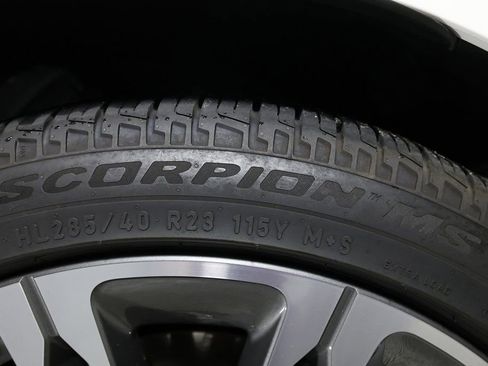 Used 2025 Land Rover Range Rover Sport Dynamic SE image 48