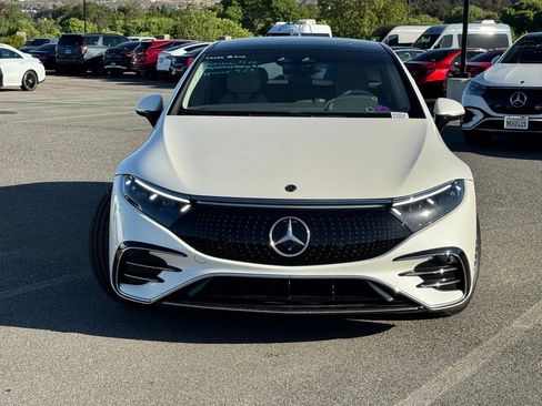 Used 2023 Mercedes-Benz EQS 580 4MATIC Sedan image 2