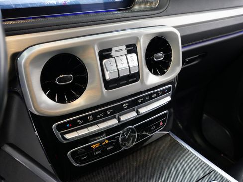 Used 2021 Mercedes-Benz G 550 image 25