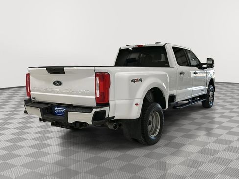 Used 2023 Ford F350 XLT image 5