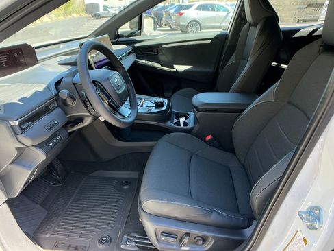 New 2026 Toyota C-HR AWD/4WD image 9