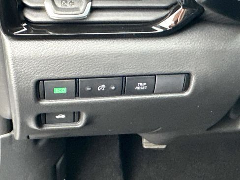 New 2025 Nissan Sentra SV w/ All-Weather Package image 21