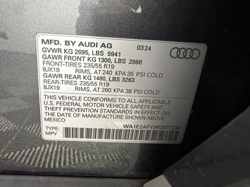 Used 2024 Audi Q5 e Premium Plus w/ Premium Plus Package AWD/4WD image 35