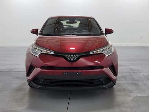 Used 2019 Toyota C-HR LE FWD image 3
