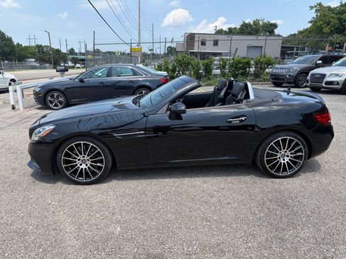 Used 2019 Mercedes-Benz SLC 300 image 16