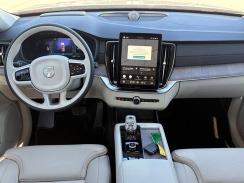 New 2026 Volvo XC90 B6 Ultra w/ Protection Package Premier image 9