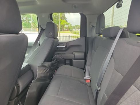 Used 2020 Chevrolet Silverado 1500 Custom w/ Custom Value Package AWD/4WD image 11