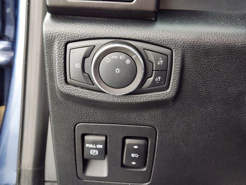 Used 2019 Ford Expedition Max Limited image 27