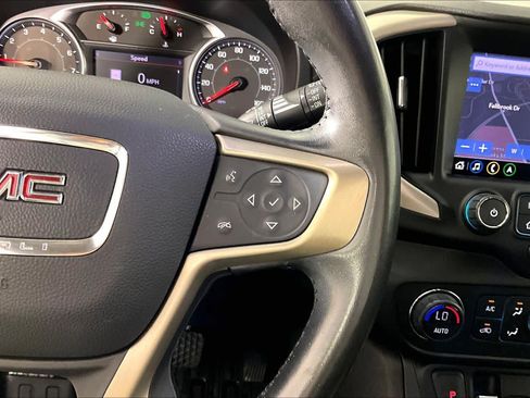 Used 2020 GMC Terrain Denali w/ Denali Premium Package FWD image 23