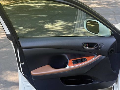Used 2012 Lexus ES 350 w/ Touring Special Edition FWD image 17