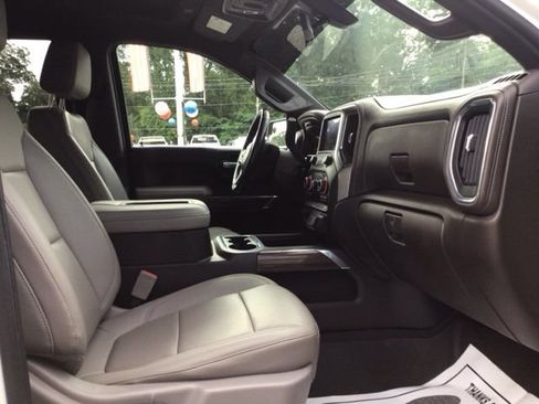 Used 2021 Chevrolet Silverado 1500 LT Trail Boss w/ Convenience Package II AWD/4WD image 18