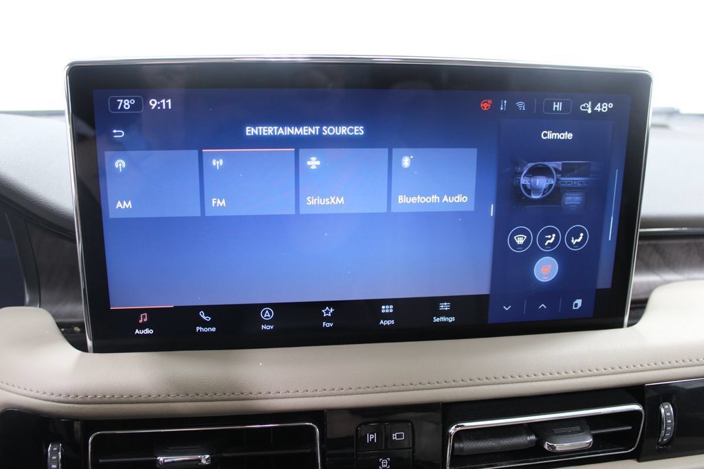 Used 2023 Lincoln Nautilus Reserve AWD/4WD image 47
