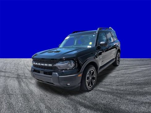 Certified 2025 Ford Bronco Sport Outer Banks w/ Outer Banks Tech Package+ AWD/4WD image 8