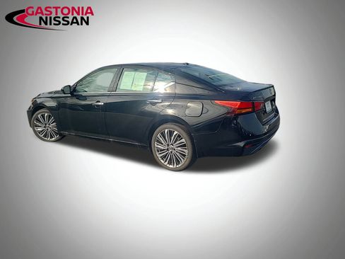 Used 2024 Nissan Altima 2.5 SL image 3