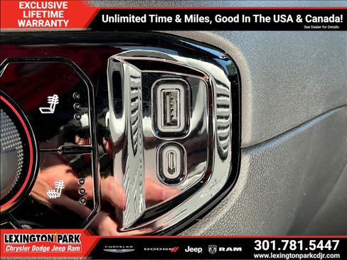 Used 2022 Chevrolet Silverado 1500 LT AWD/4WD image 16
