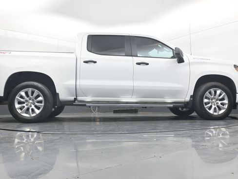 Used 2024 Chevrolet Silverado 1500 Custom AWD/4WD image 26
