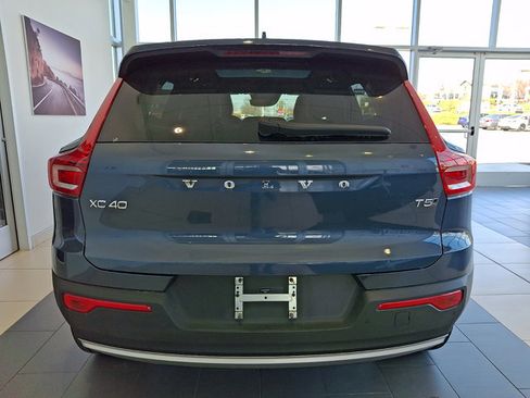 Used 2021 Volvo XC40 T5 Inscription image 5