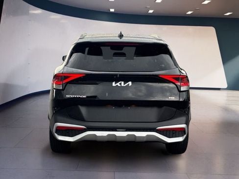 Certified 2024 Kia Sportage EX AWD/4WD image 4