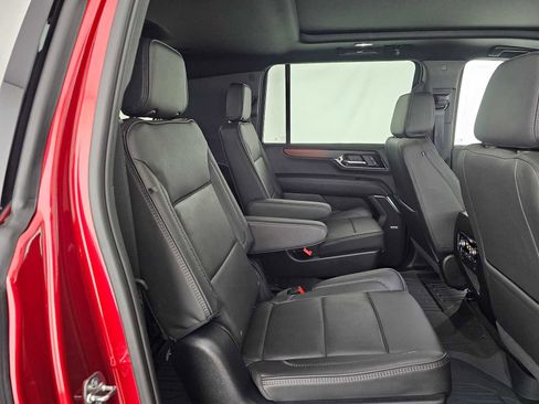 New 2025 GMC Yukon XL Denali w/ Sun & Power Step Package image 12