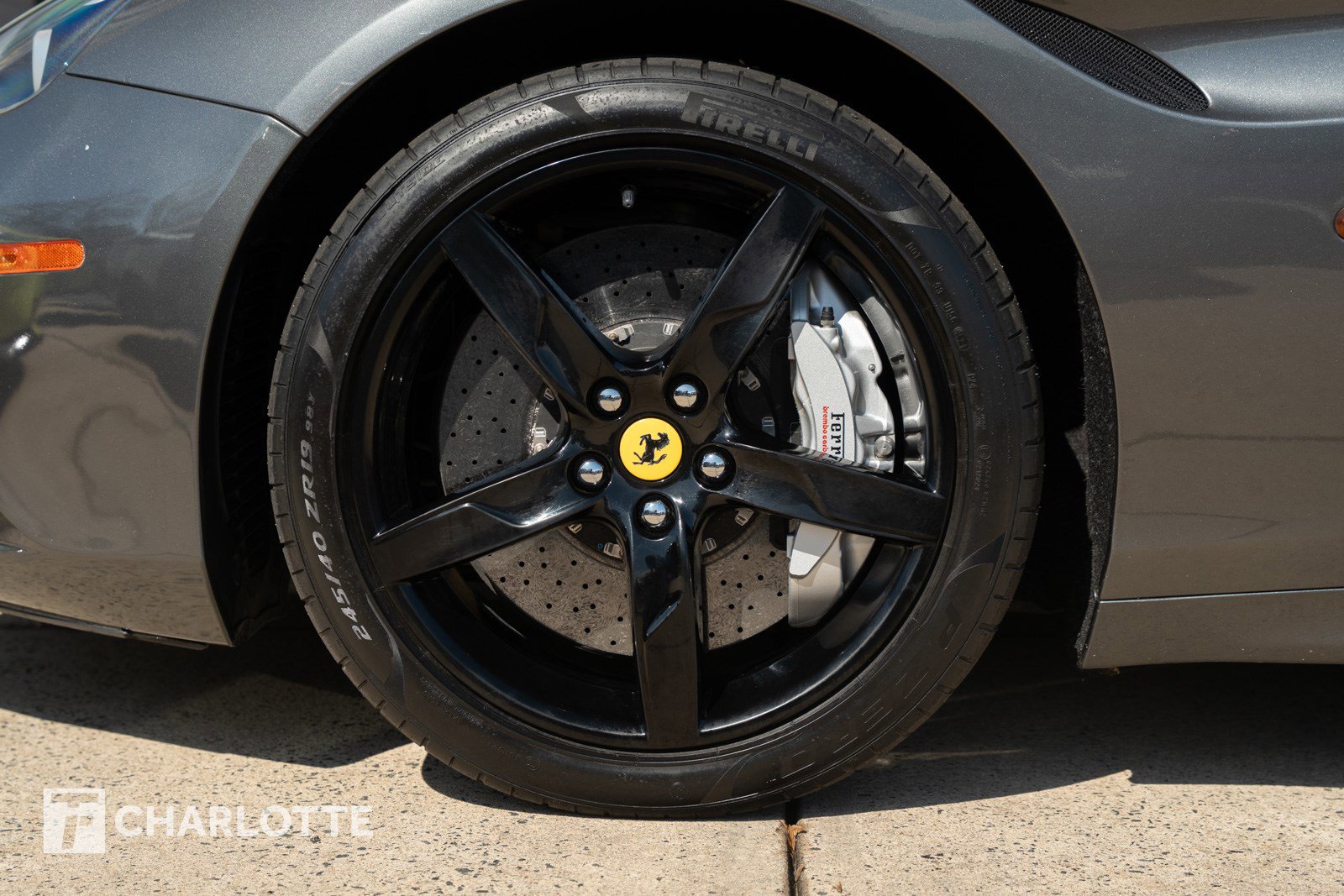 Used 2016 Ferrari California T RWD image 12