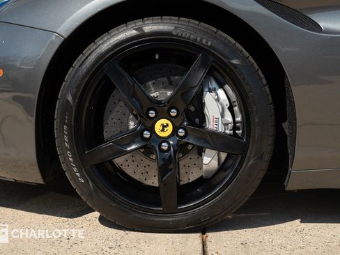 Used 2016 Ferrari California T image 12
