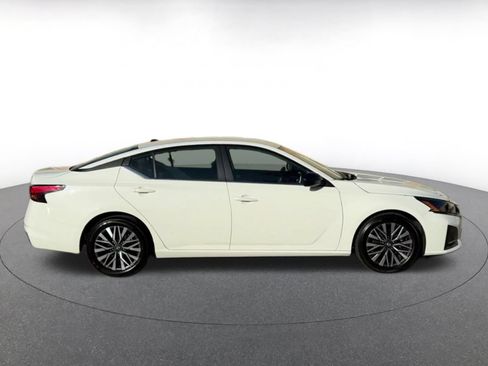 Used 2026 Nissan Altima 2.5 SV FWD image 16
