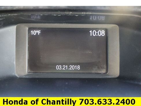 Used 2018 Ford Focus SE w/ SE Appearance Package image 15