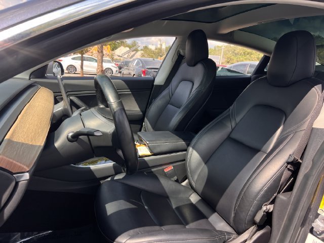 Used 2019 Tesla Model 3 Long Range RWD image 10