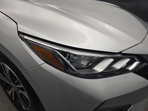 Used 2022 Nissan Sentra SV w/ All-Weather Package image 10