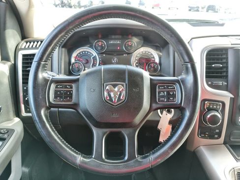 Used 2017 RAM 1500 Classic SLT w/ SLT Plus D←cor Group AWD/4WD image 20