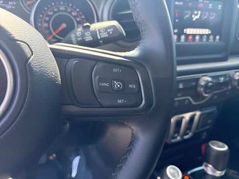 Used 2022 Jeep Wrangler Sport AWD/4WD image 14