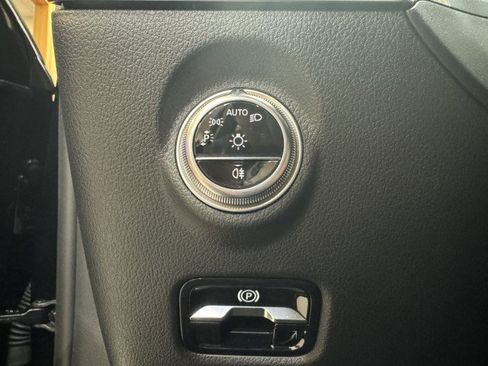 Certified 2024 Mercedes-Benz C 300 Sedan image 15