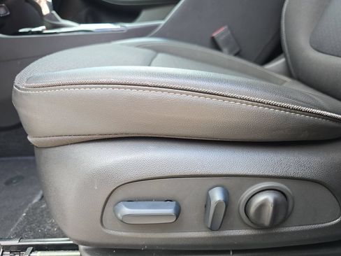 Certified 2023 Buick Encore GX Select FWD image 30