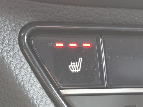 Used 2024 Honda HR-V EX-L image 6