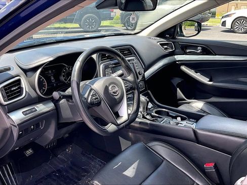 Used 2023 Nissan Maxima SL FWD image 19