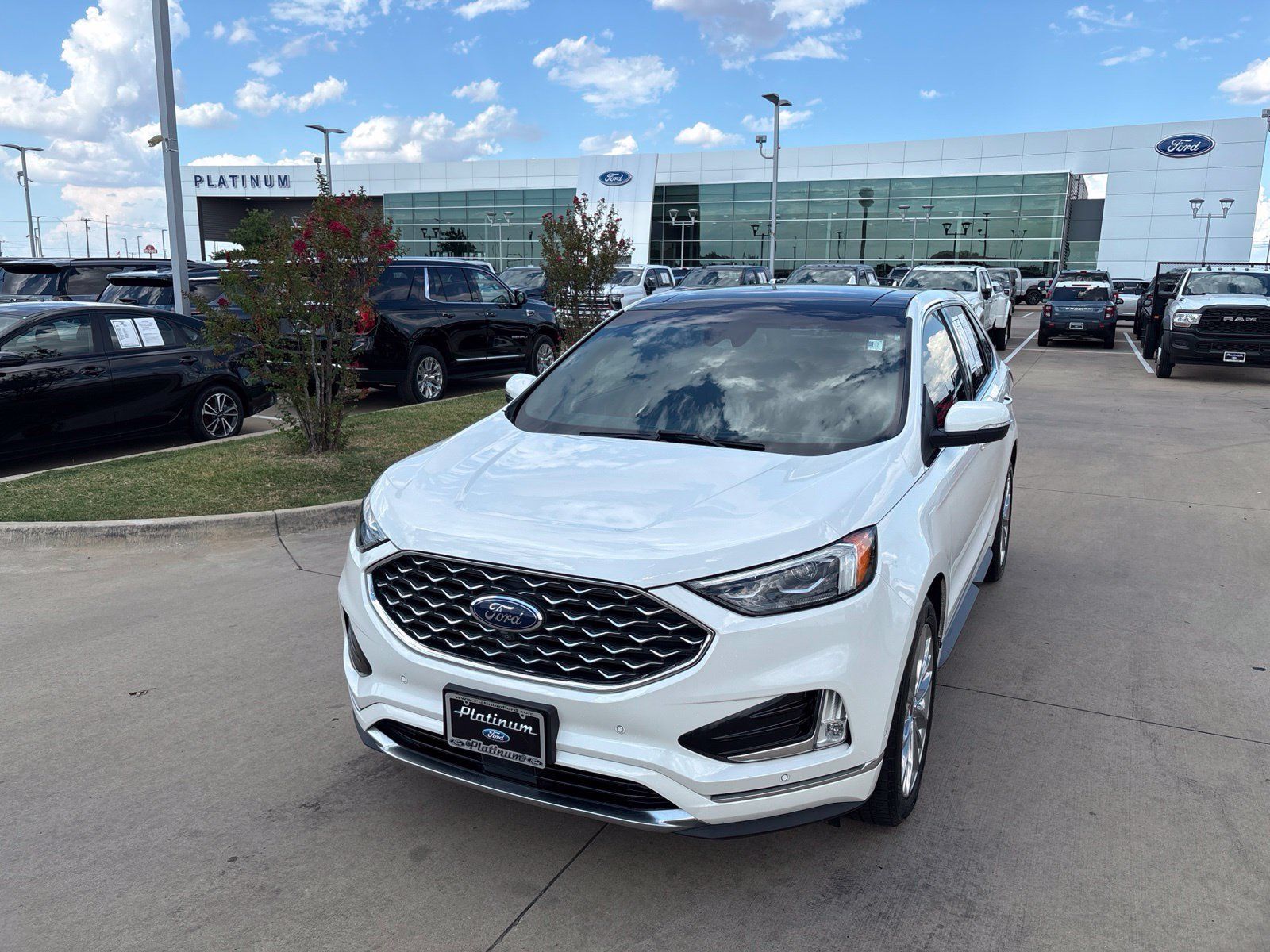 Used 2020 Ford Edge Titanium w/ Equipment Group 301A FWD 360° Tour
