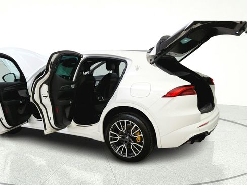Used 2023 Maserati Grecale GT AWD/4WD image 12