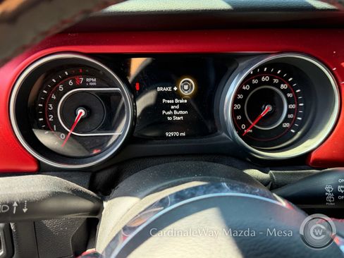 Used 2018 Jeep Wrangler Unlimited Rubicon AWD/4WD image 8