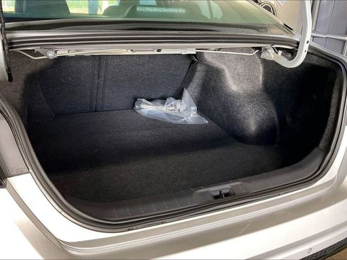 Used 2025 Nissan Altima 2.5 SR image 18