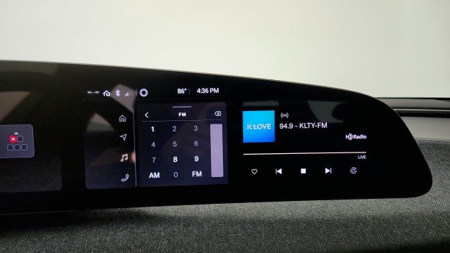 Used 2024 Lucid Air Pure RWD image 63