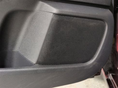 Used 2025 Nissan Sentra SV image 30