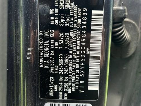 Certified 2024 Kia Telluride SX Prestige AWD/4WD image 46