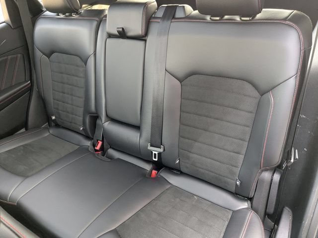 Used 2023 Ford Edge ST-Line AWD/4WD image 28