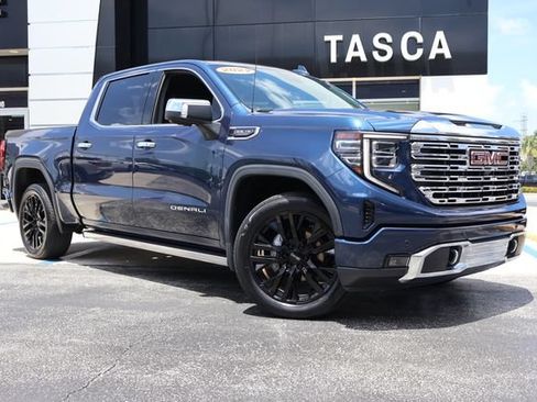 Used 2022 GMC Sierra 1500 Denali RWD image 1